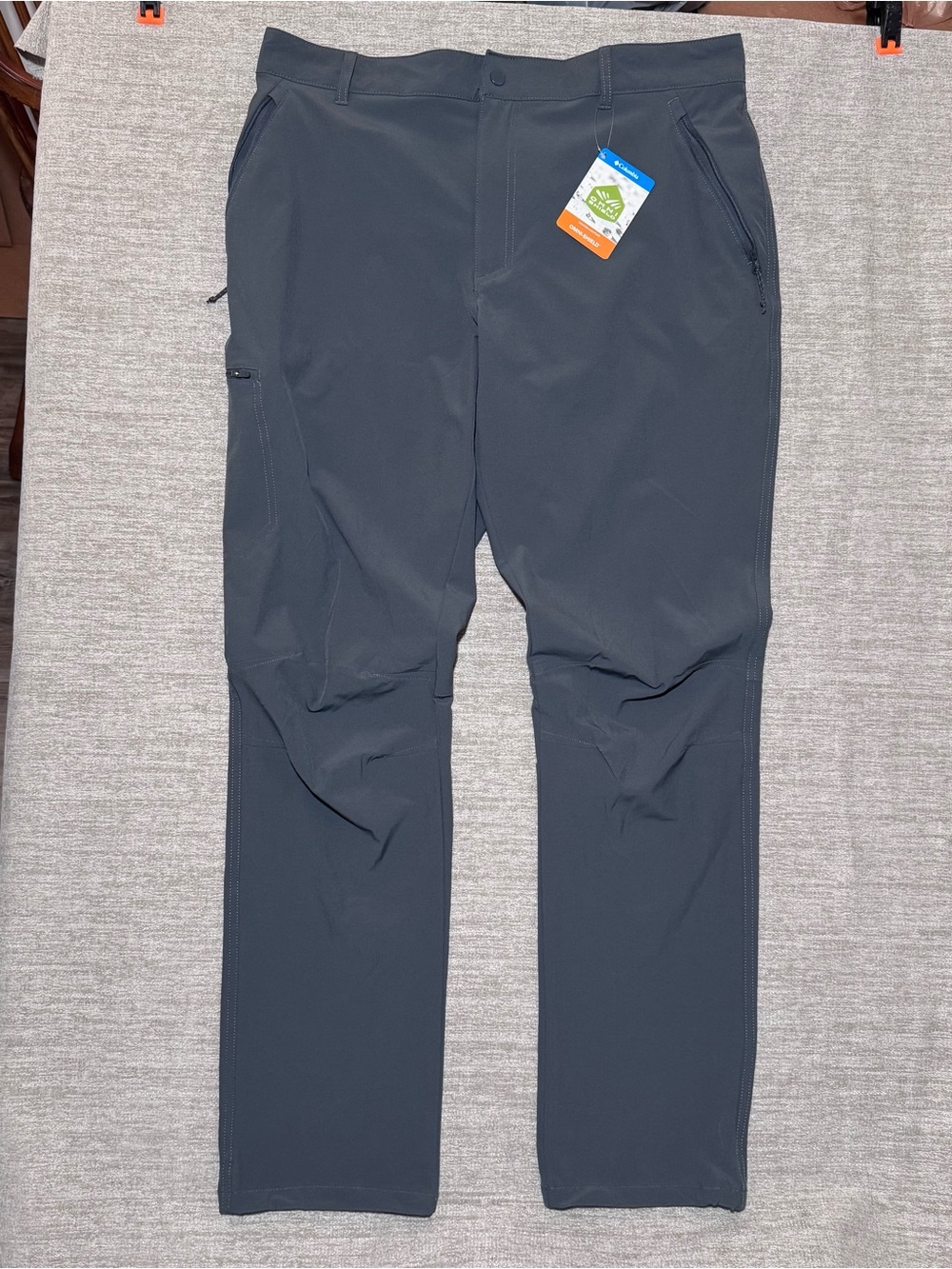NWT Columbia Men's Active Omni Shield Cargo Pants in Grey/Charcoal, 38x34